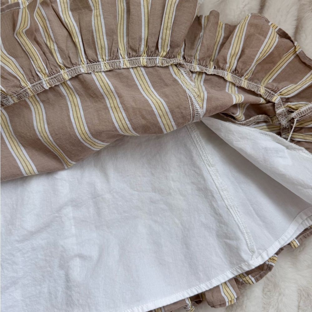Banana Republic Brown and Cream Striped Blouse with Ruffled Hem - Picture 4 of 12